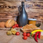 Pasztet wieprzowy z pomidorami w foremce