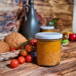 Pasztet wieprzowy z pomidorami w słoiku